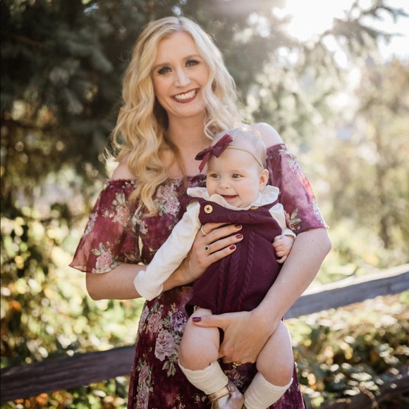 Meet your Posher, Caitlin - Picture 1 of 8